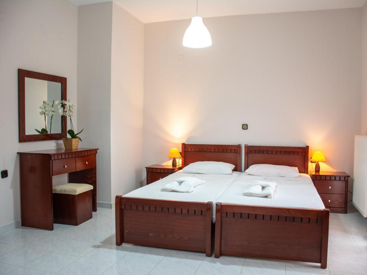 Mokos Rooms Perdika  Exterior foto