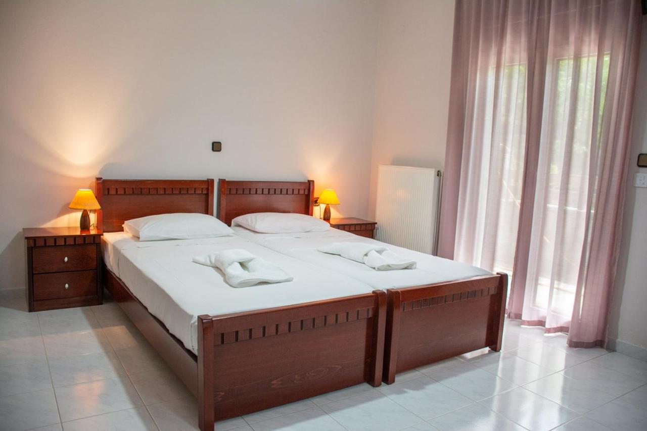 Mokos Rooms Perdika  Exterior foto